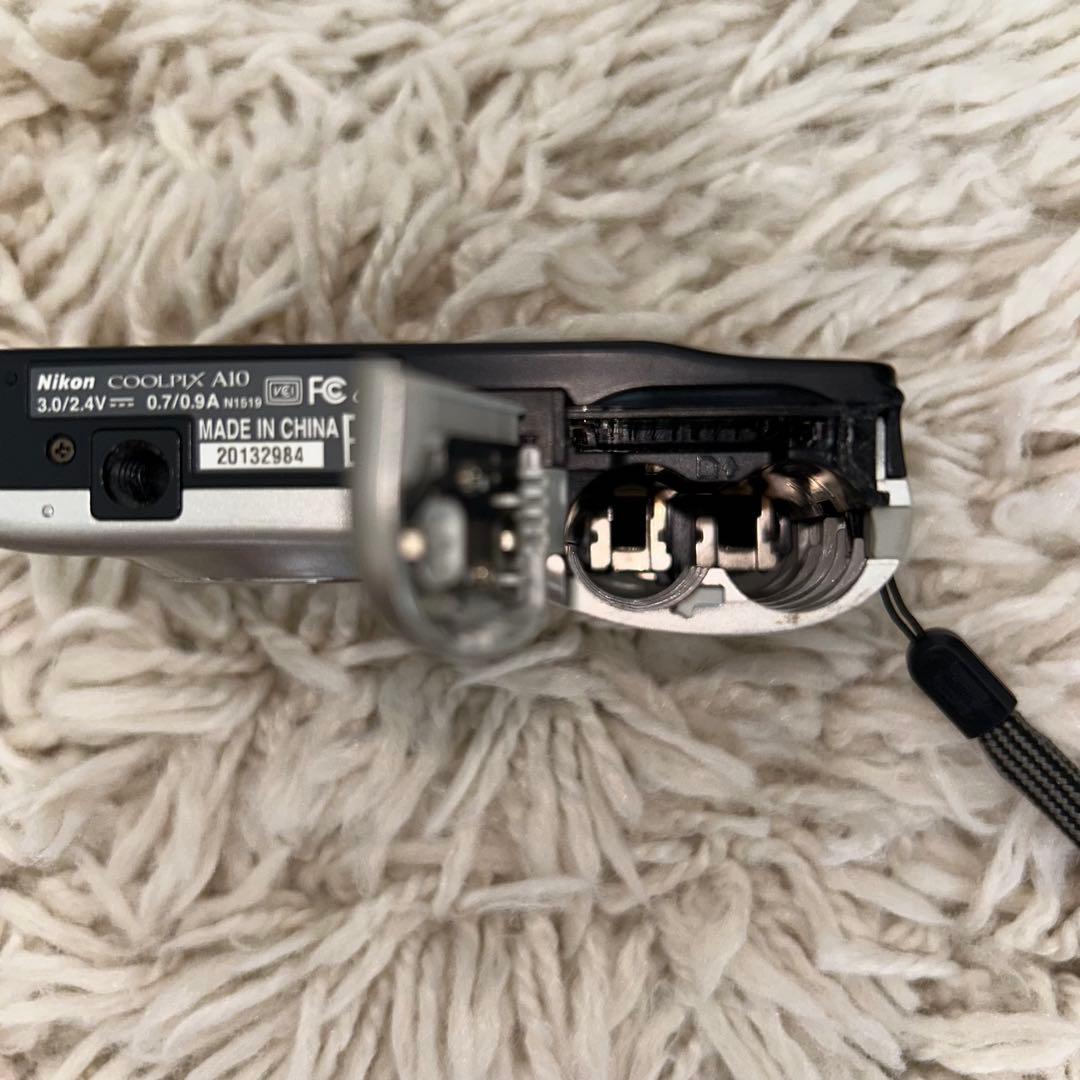 【✨平成レトロ✨】Nikon COOLPIX A10 コンデジ　シルバー