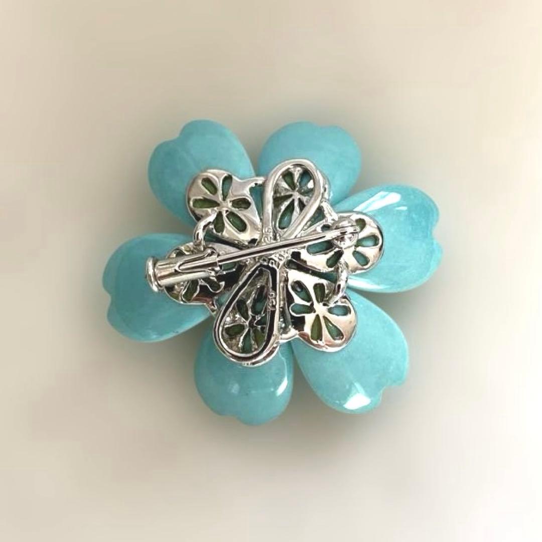 【新品・箱・保証書付き】フラワー・ピンブローチ・ペンダント・ホワイトゴールド