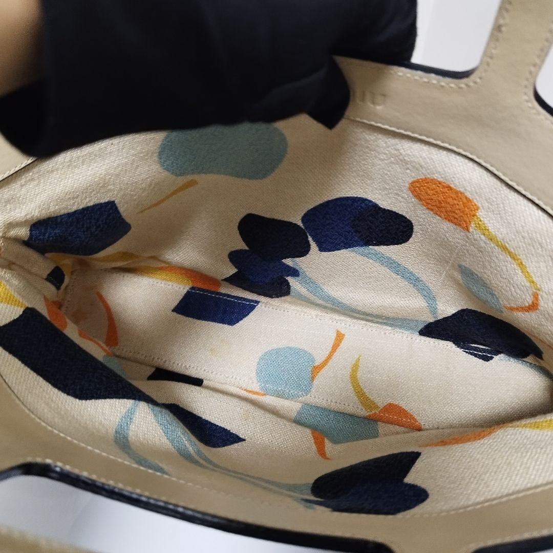 美品☆　MIUMIU　アーカイブ　リバーシブル　ハンドバッグ　正面ロゴ型押し