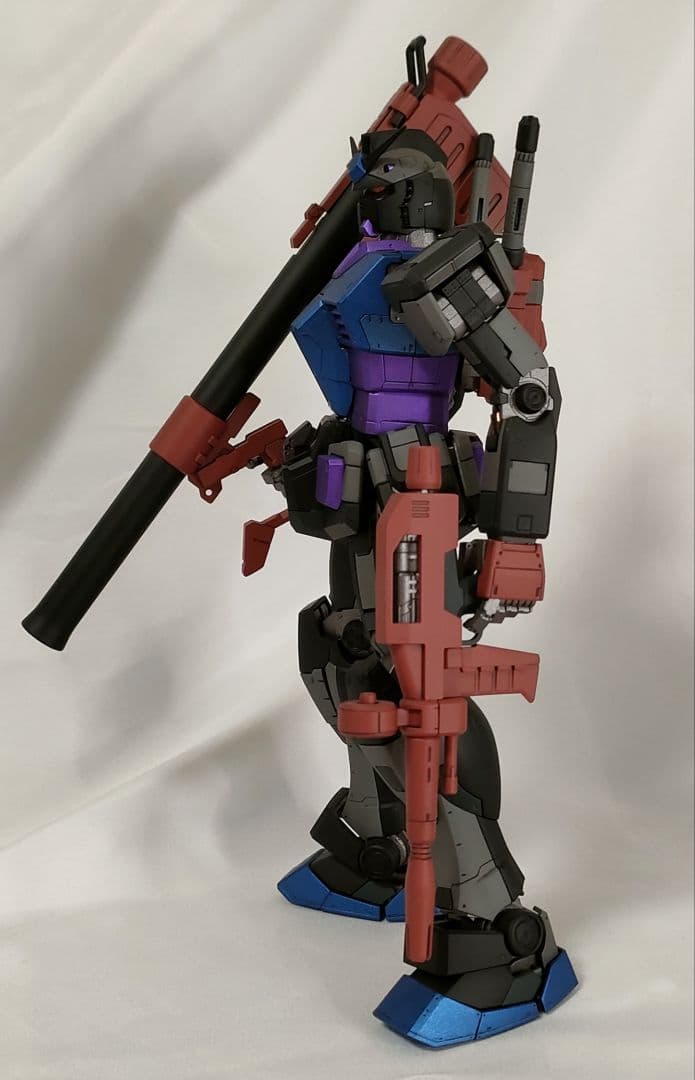 ガンプラ 塗装済 完成品MG 1/100 RX-78-2 ガンダムVer.3.0