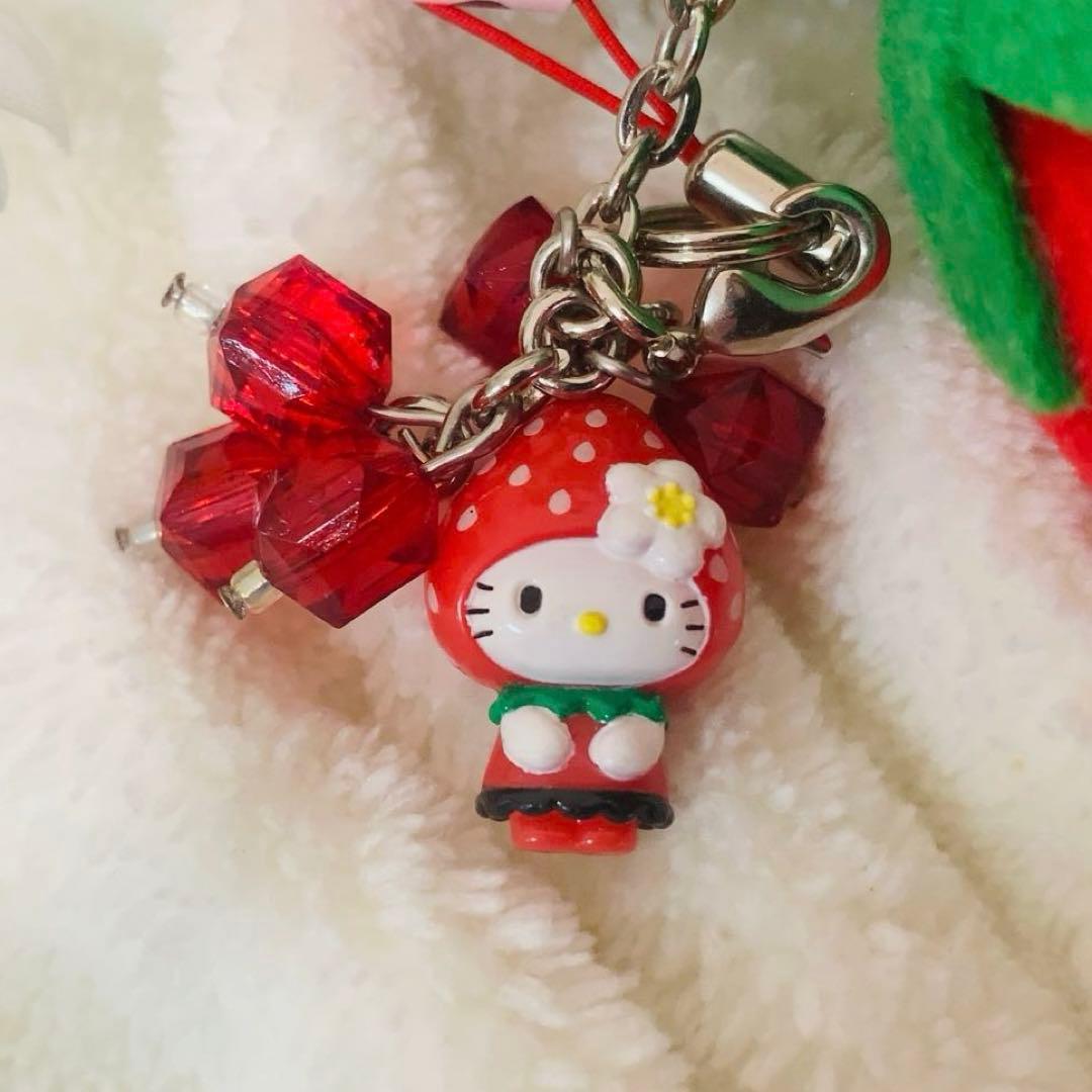 ☆激レア☆ ハローキティ　 いちご ボアマスコット ストラップ　入手困難　希少