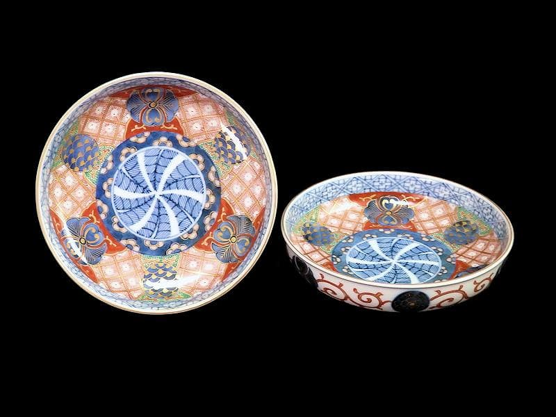 大聖寺伊万里　金襴手　菊花四方襷紋に丸紋の図　４寸皿　２枚　D377AS-CHz