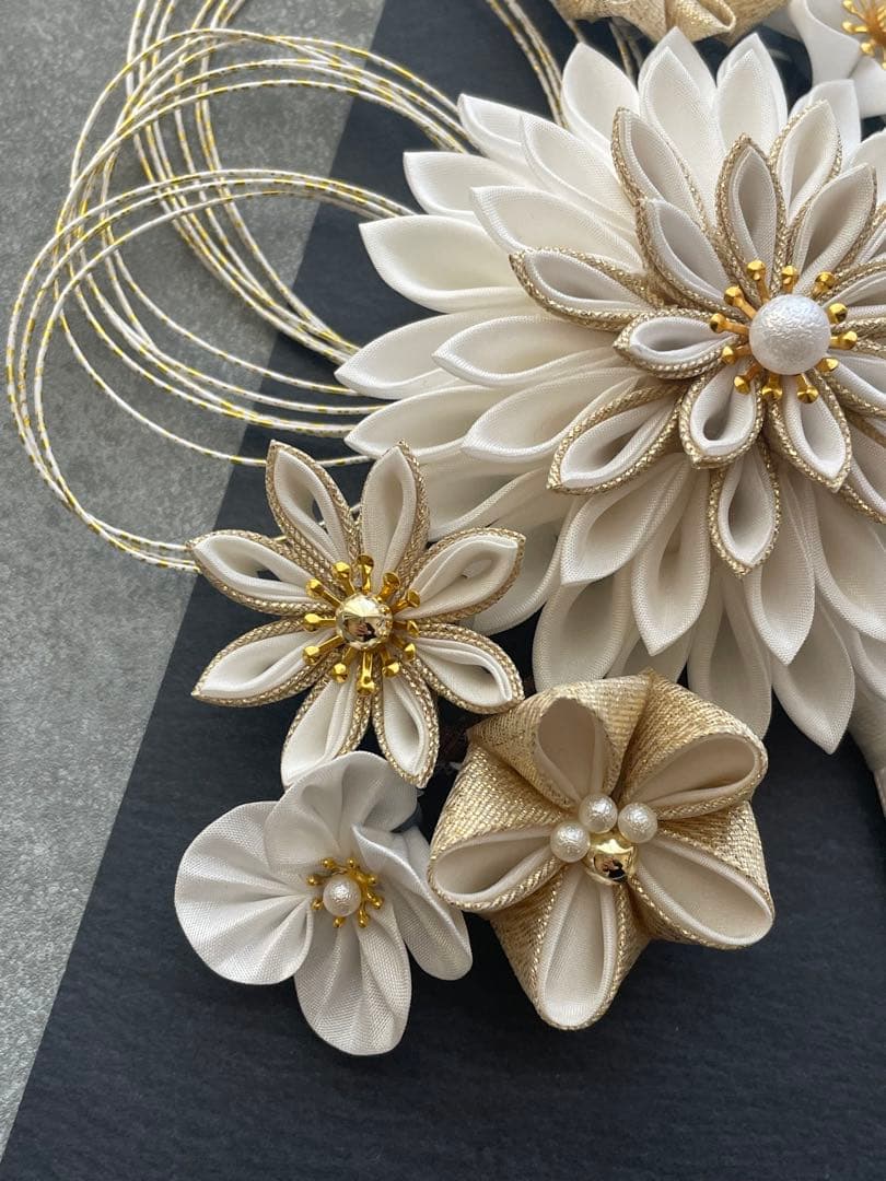 金白髪飾り　振袖髪飾り　成人式髪飾り