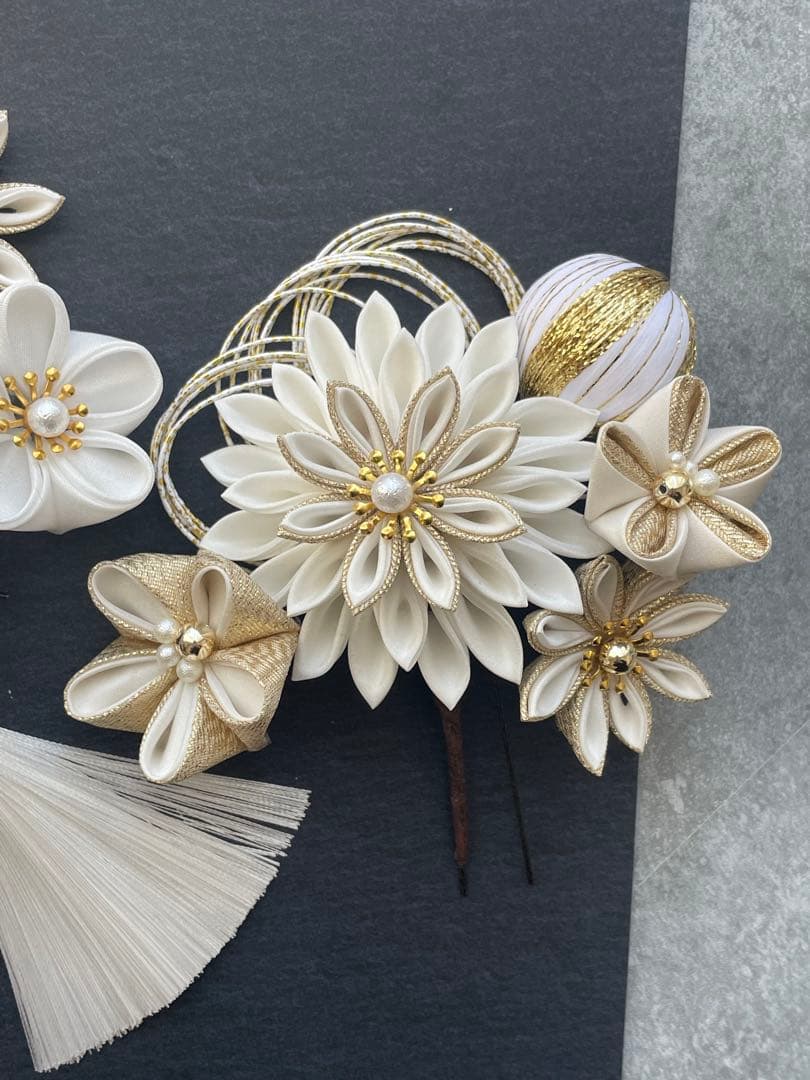 金白髪飾り　振袖髪飾り　成人式髪飾り