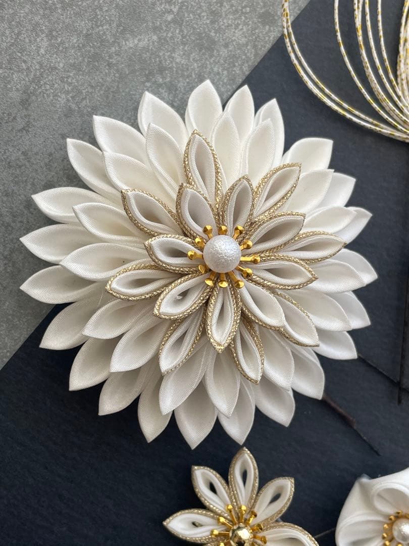 金白髪飾り　振袖髪飾り　成人式髪飾り