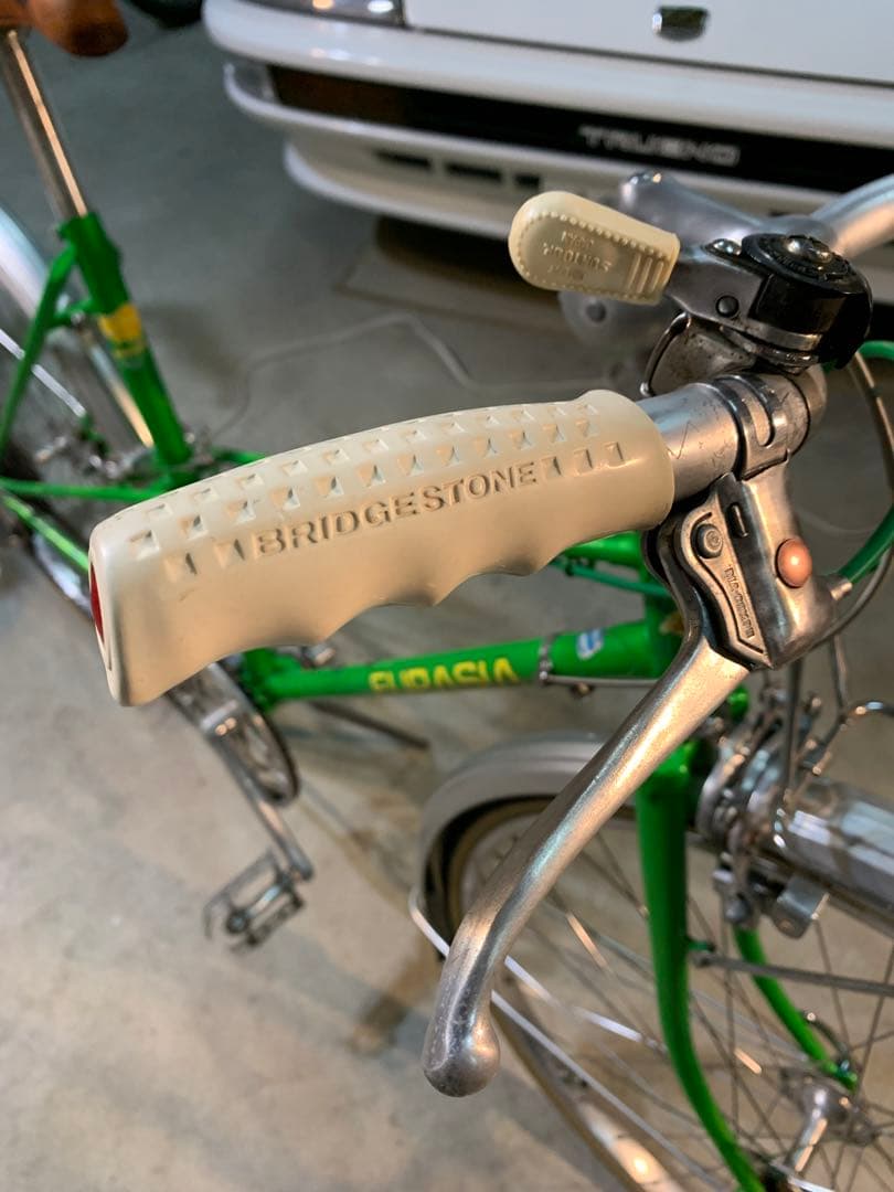 ブリヂストン　ユーラシア　レディ