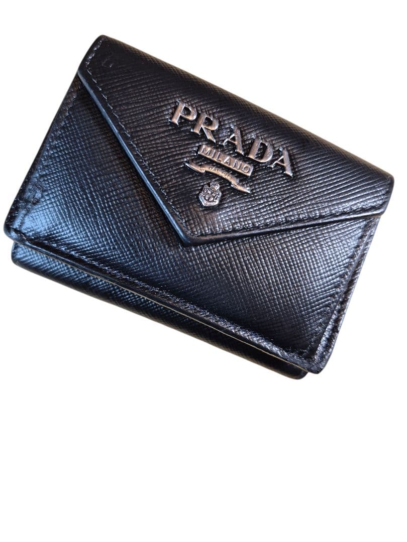 ＰＲＡＤＡ　プラダ　サフィアーノ　三つ折り財布