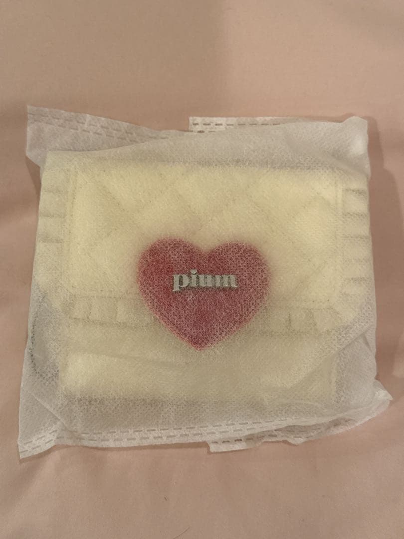 pium ハートキルティングミニウォレット ホワイト
