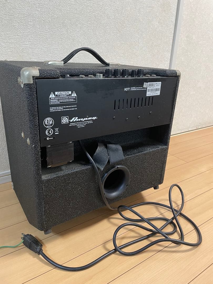 美品　Ampeg BA112 アンペグ　ベースアンプ　着払い限定値下げ中