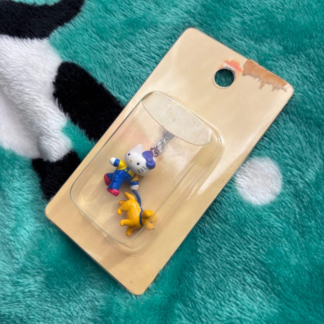 サンリオ　ハローキティ　ファスナーマスコット　犬と散歩　ゴールデンレトリバー