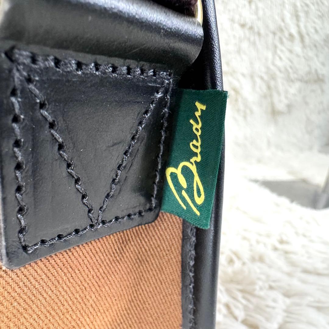 ブレディ コルネ ヘーゼルナッツ ショルダーバッグ ブラウン キャンバス