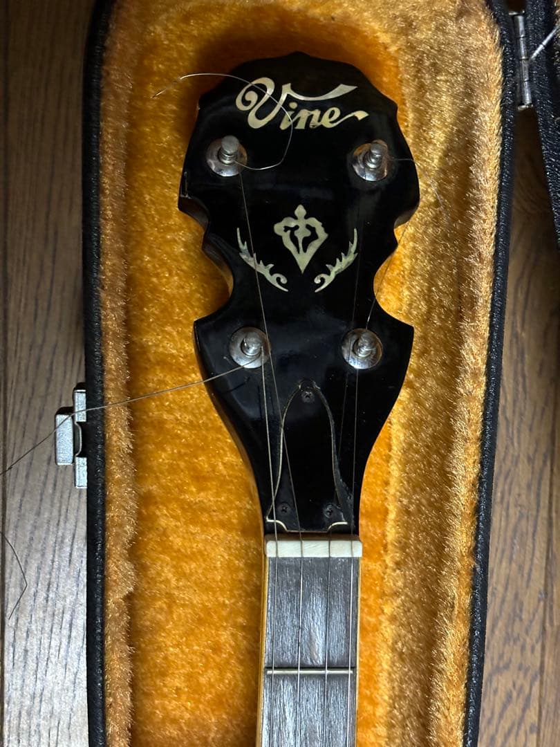 Vine５弦バンジョー　 ハードケース、スライド式5弦カポ付き！