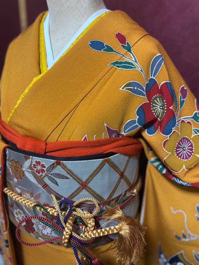 特価品！カラシ色　雅な京紅型振袖6点フルセット+帯揚げ１枚おまけ 蝶と四季の花