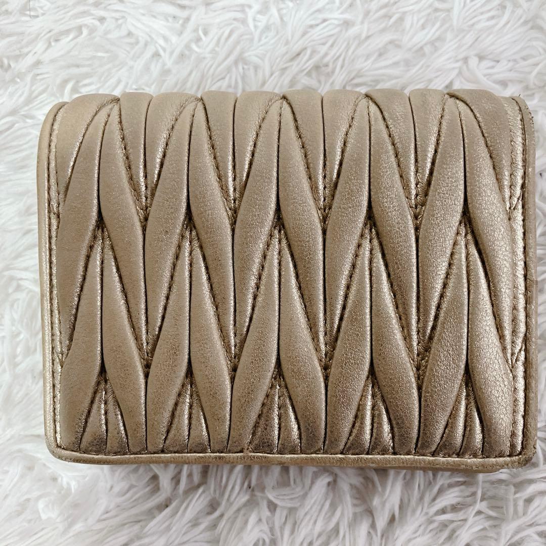 くまピヨ ✨ミュウミュウ 折り財布マテラッセ 5MV204 キルティング