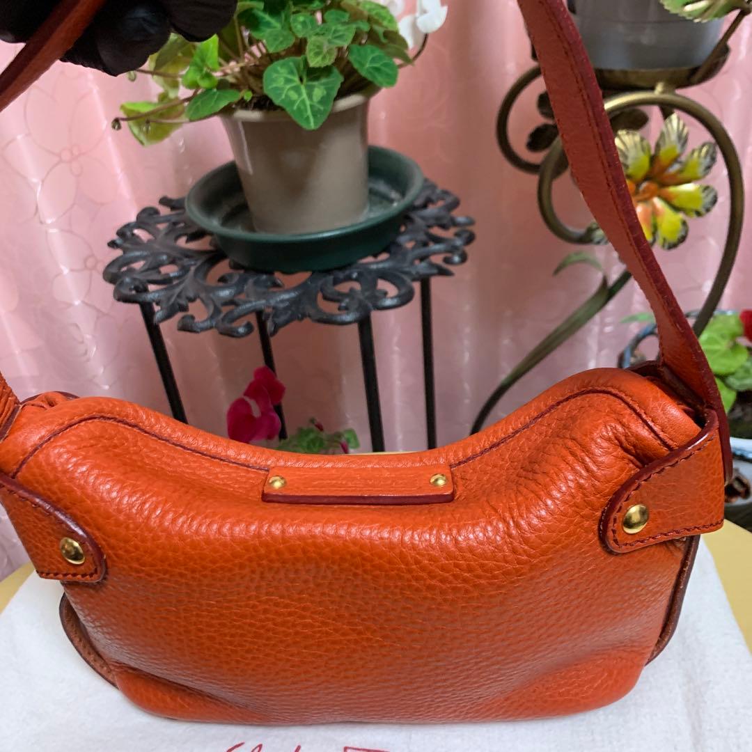 ガンチーニ ハンドバッグ salvatore ferragamo フェラガモ