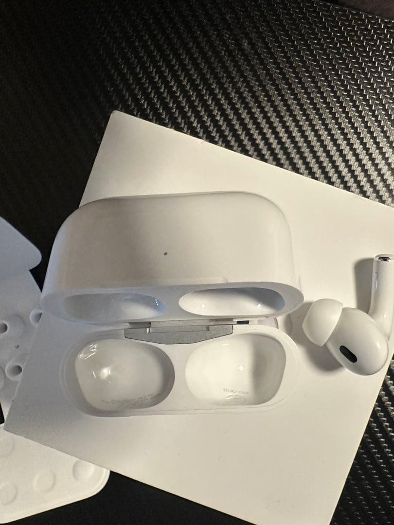 Apple AirPods Pro2片耳のみ 本体 ケース付き