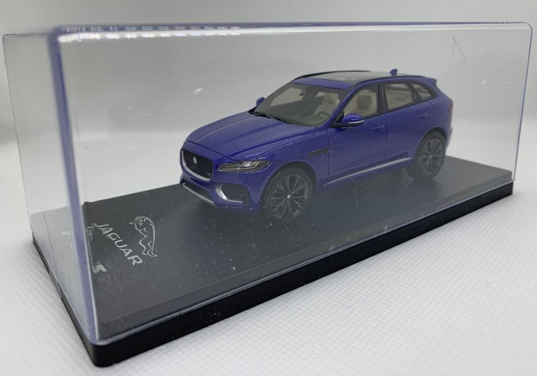 Jaguar 特注Special BOX入り1/43 ジャガー F-PACE