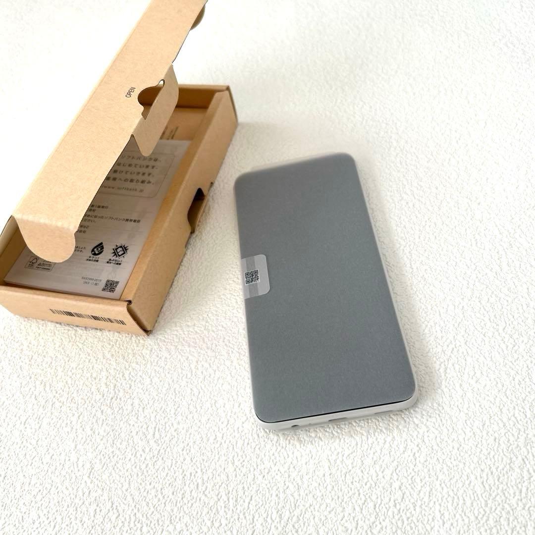 SoftBank製のarrows We2