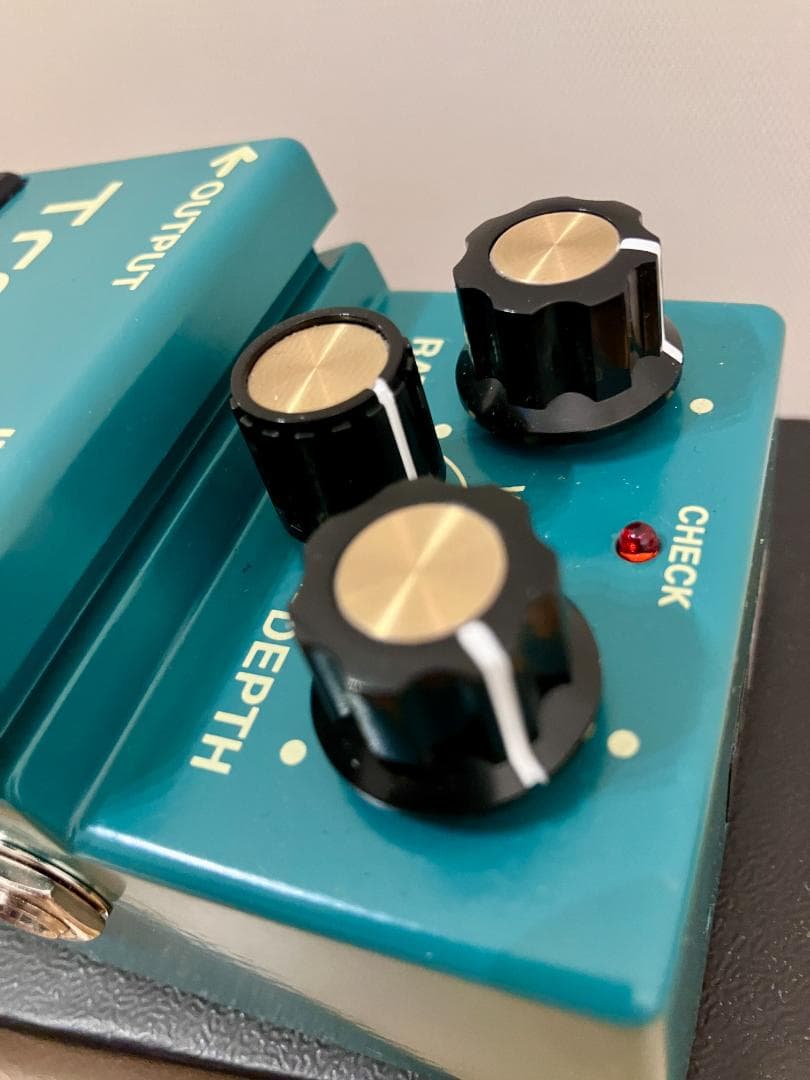 BOSS TR-2(トレモロエフェクター)