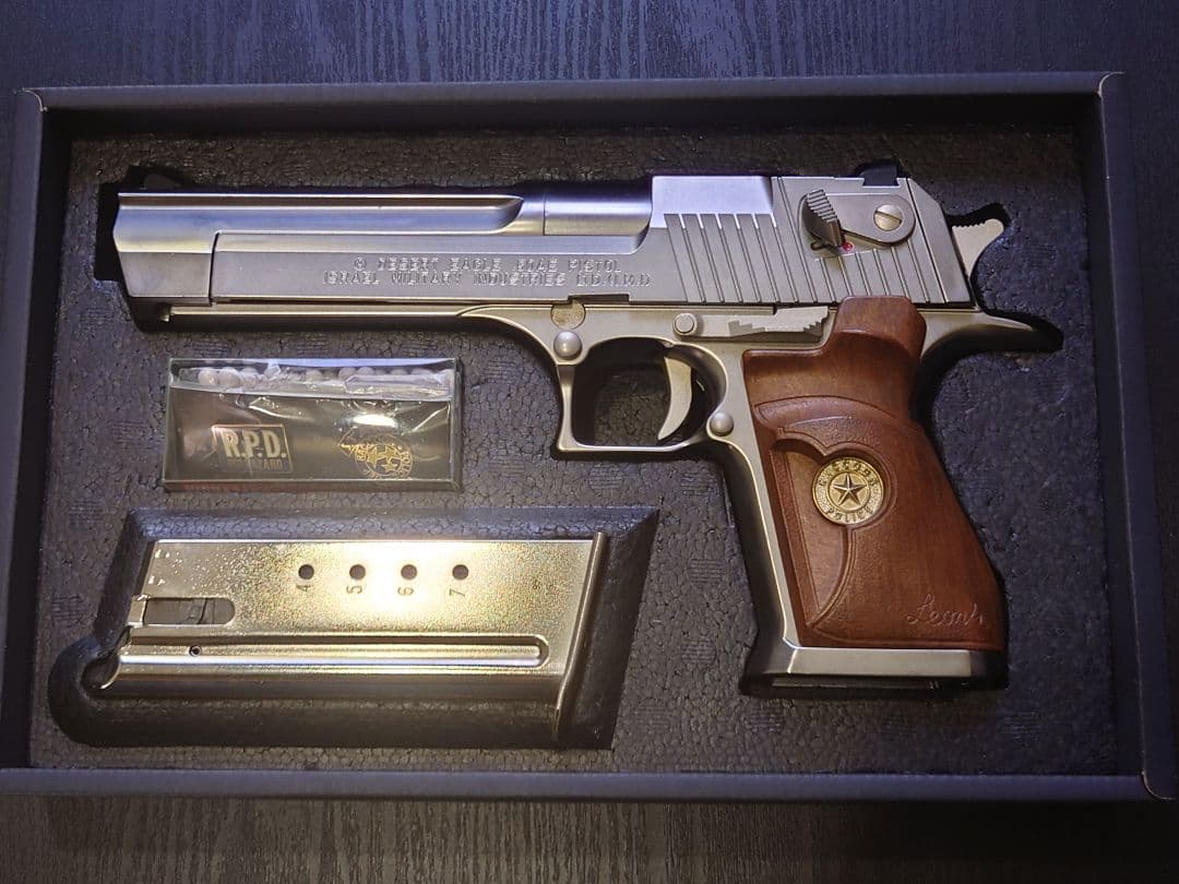 デザートイーグル .50AE ガスガン　バイオハザード２ レオン