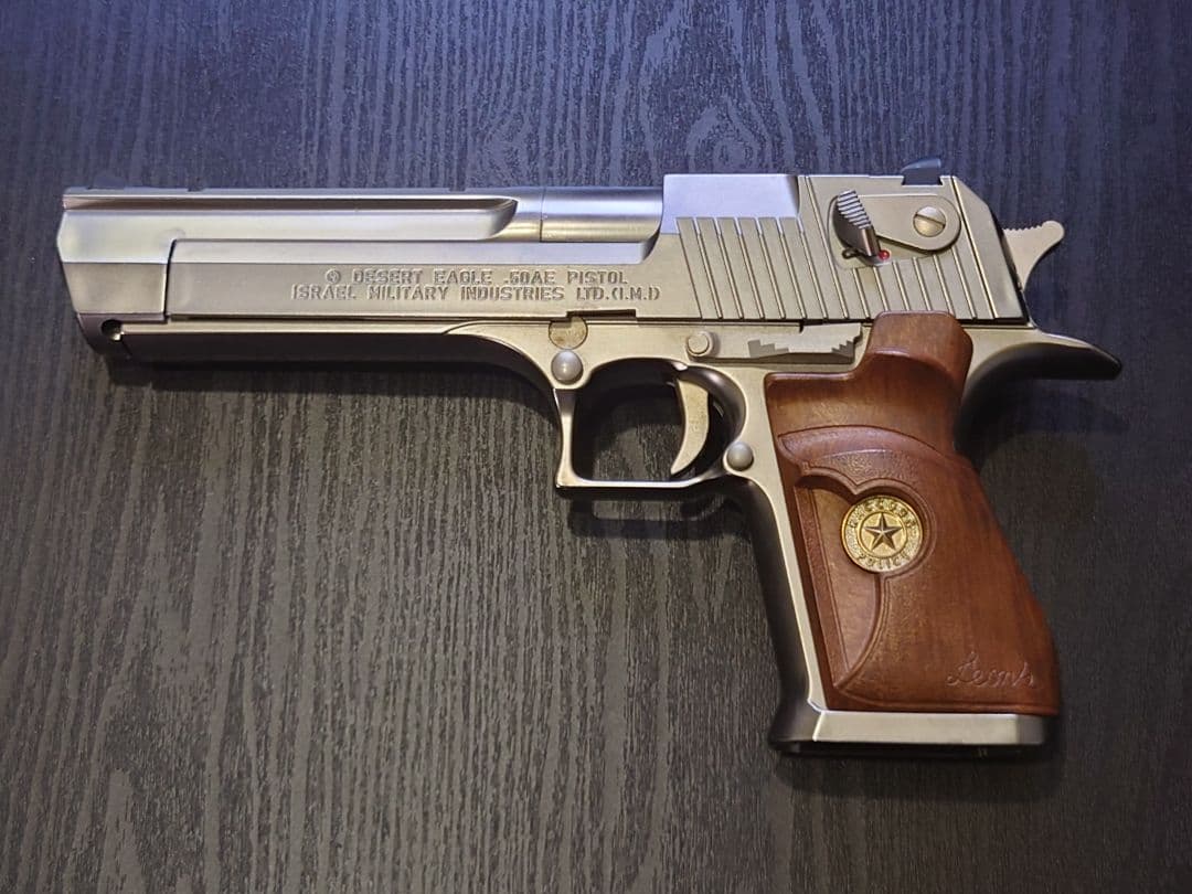 デザートイーグル .50AE ガスガン　バイオハザード２ レオン