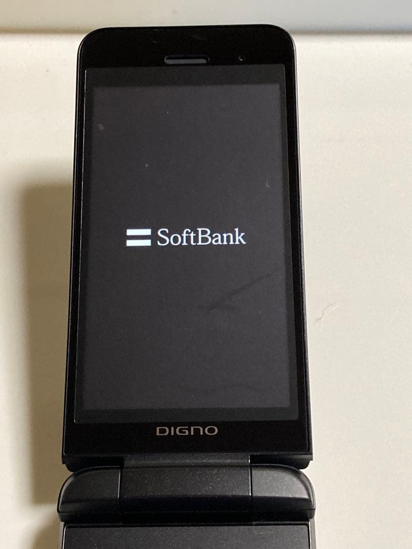 ほぼ未使用 SIMフリー 902KC DIGNO ケータイ3