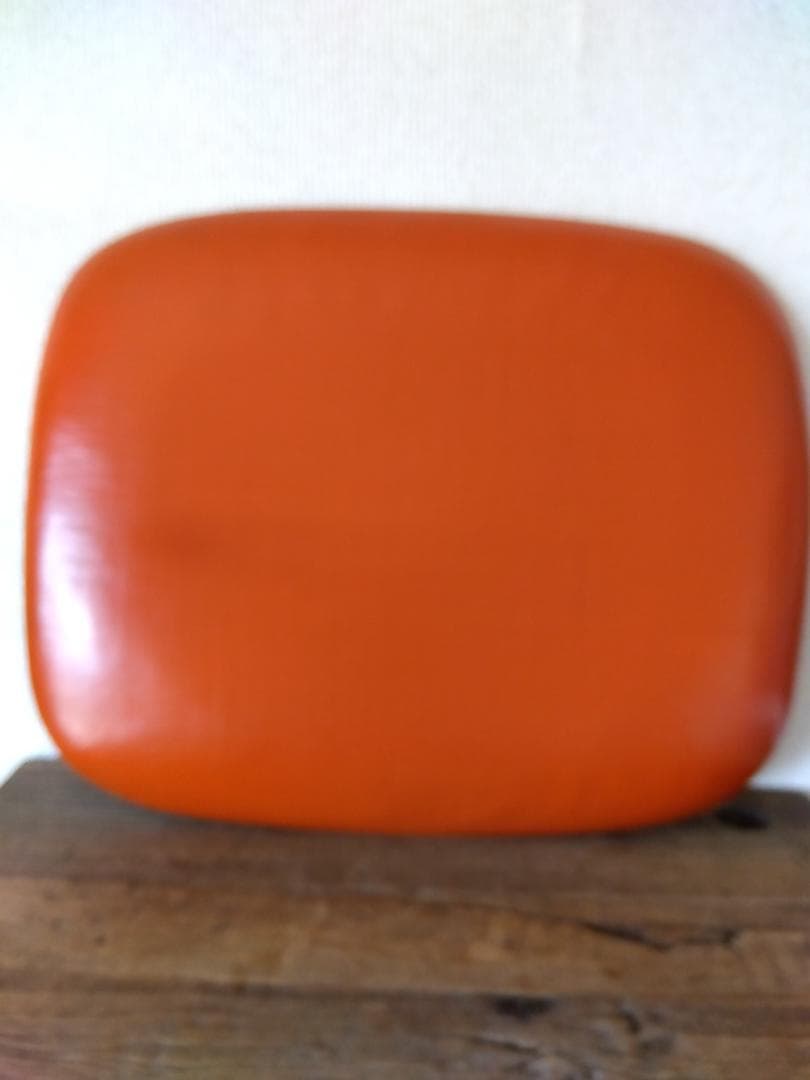 美品　手描き菊花漆塗り、 朱塗り盆40×30cm