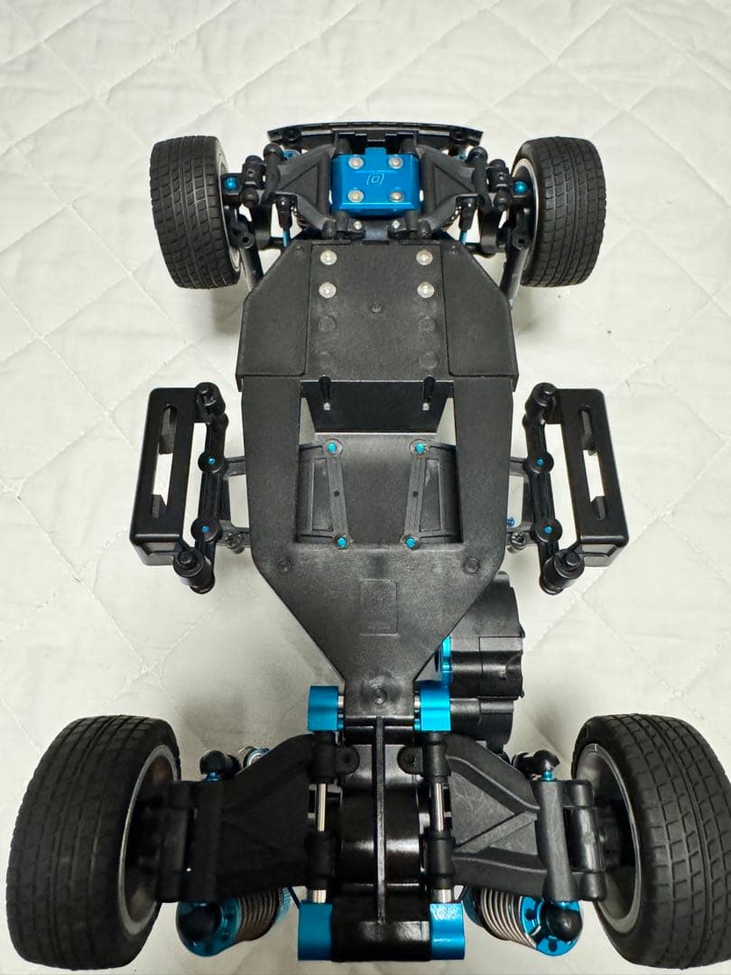 お買い得　タミヤ M08 CONCEPT シャーシキット & ボディ付き