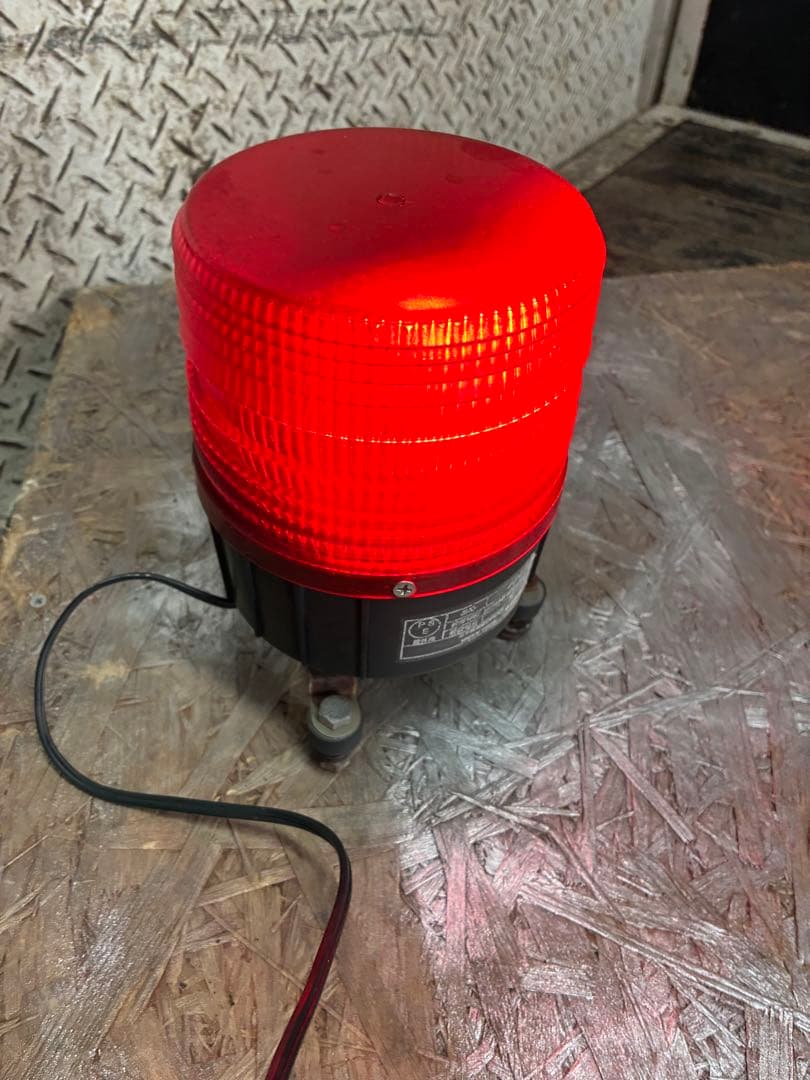 三ツ星貿易　LED回転灯　赤色　HP100 100V