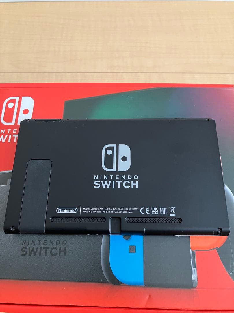 Nintendo Switch 本体 ※Joy-Con無し