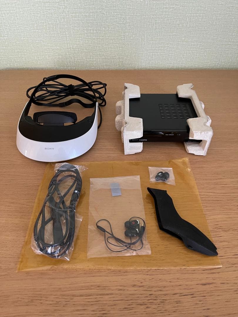 【美品】SONY ヘッドマウントディスプレイ HMZ-T2