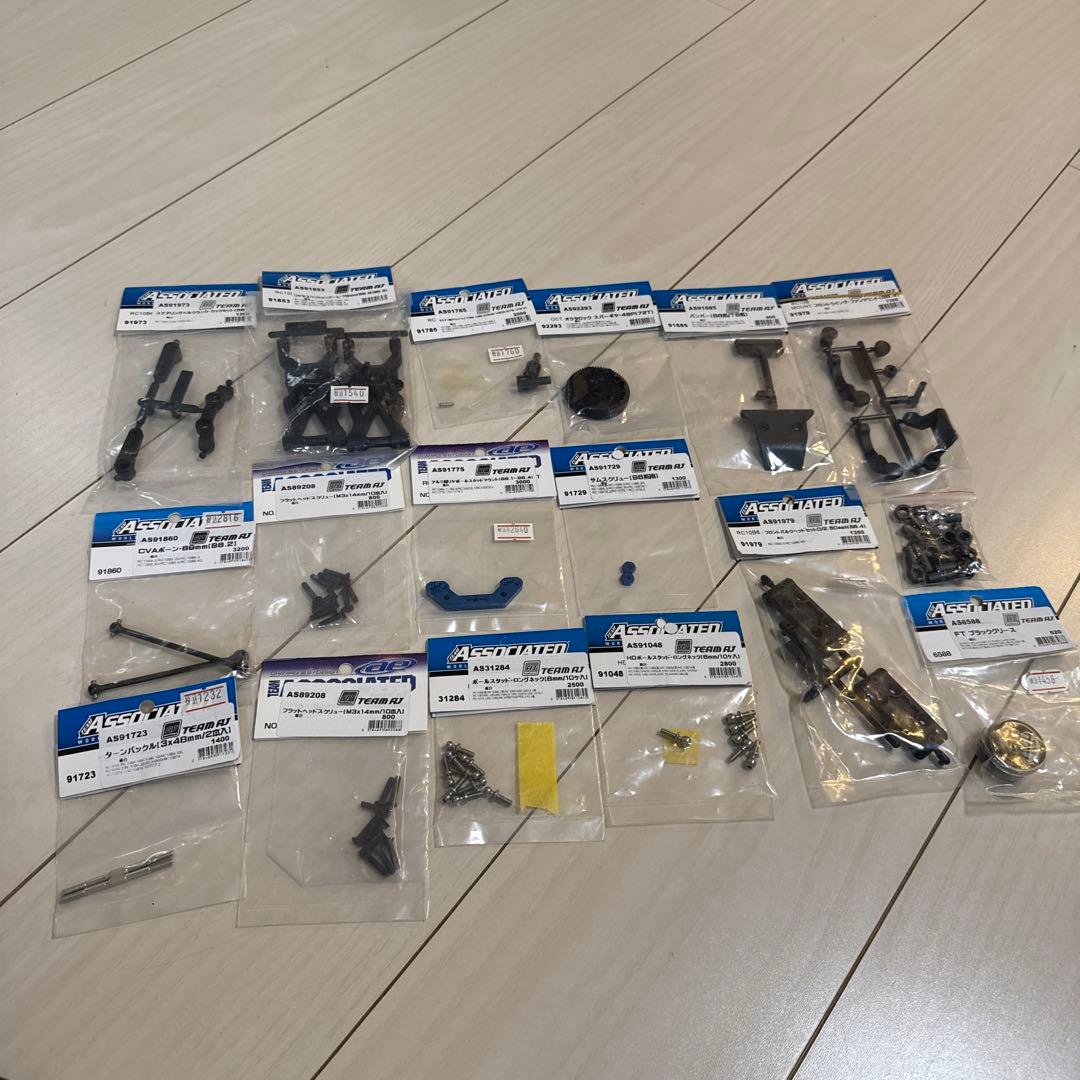 【ASSOCIATED/アソシエイテッド】B6.4 カーペット用　メカ付き