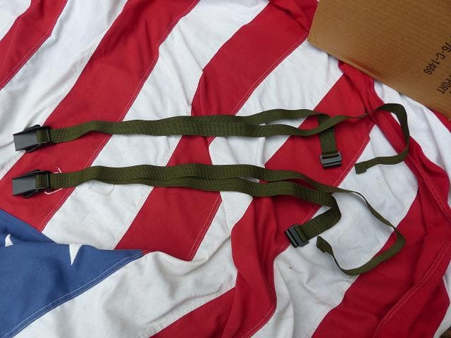 1976” 米軍 アリス　カーゴサポート シェルフ　ストラップ２本 153