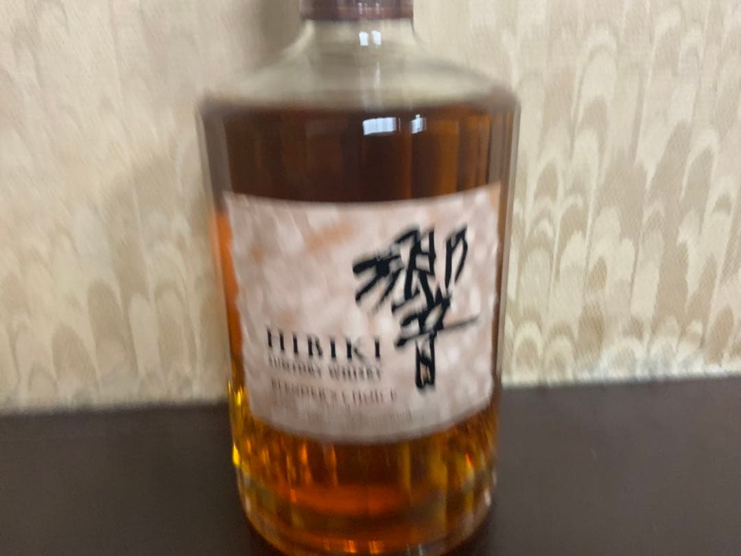 サントリー　響　ブレンダーズチョイス　未開栓　700ml