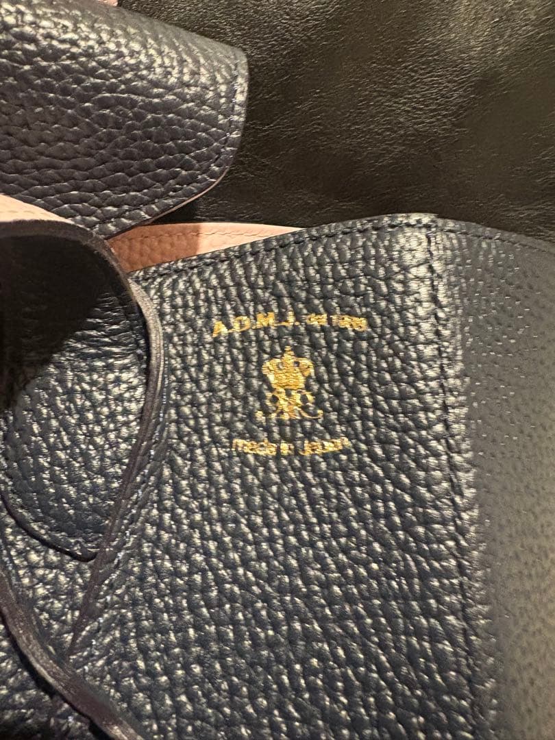 A.D.M.Jバック　濃紺＆淡いピンク