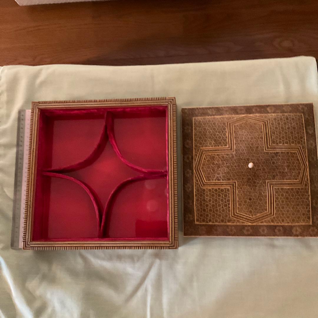 ペルシャ　寄木細工　蓋付き箱　50年前イラン