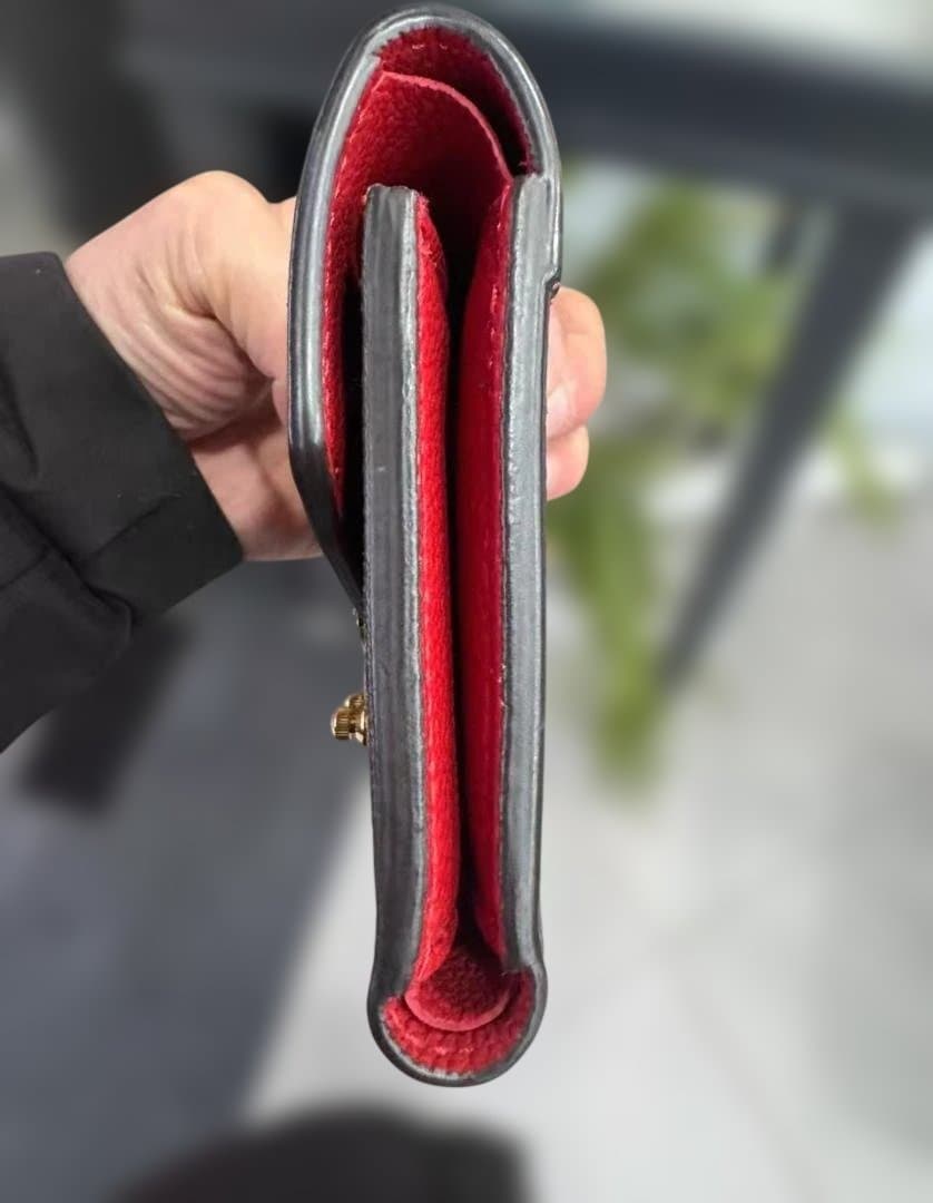 M67478 三つ折り財布