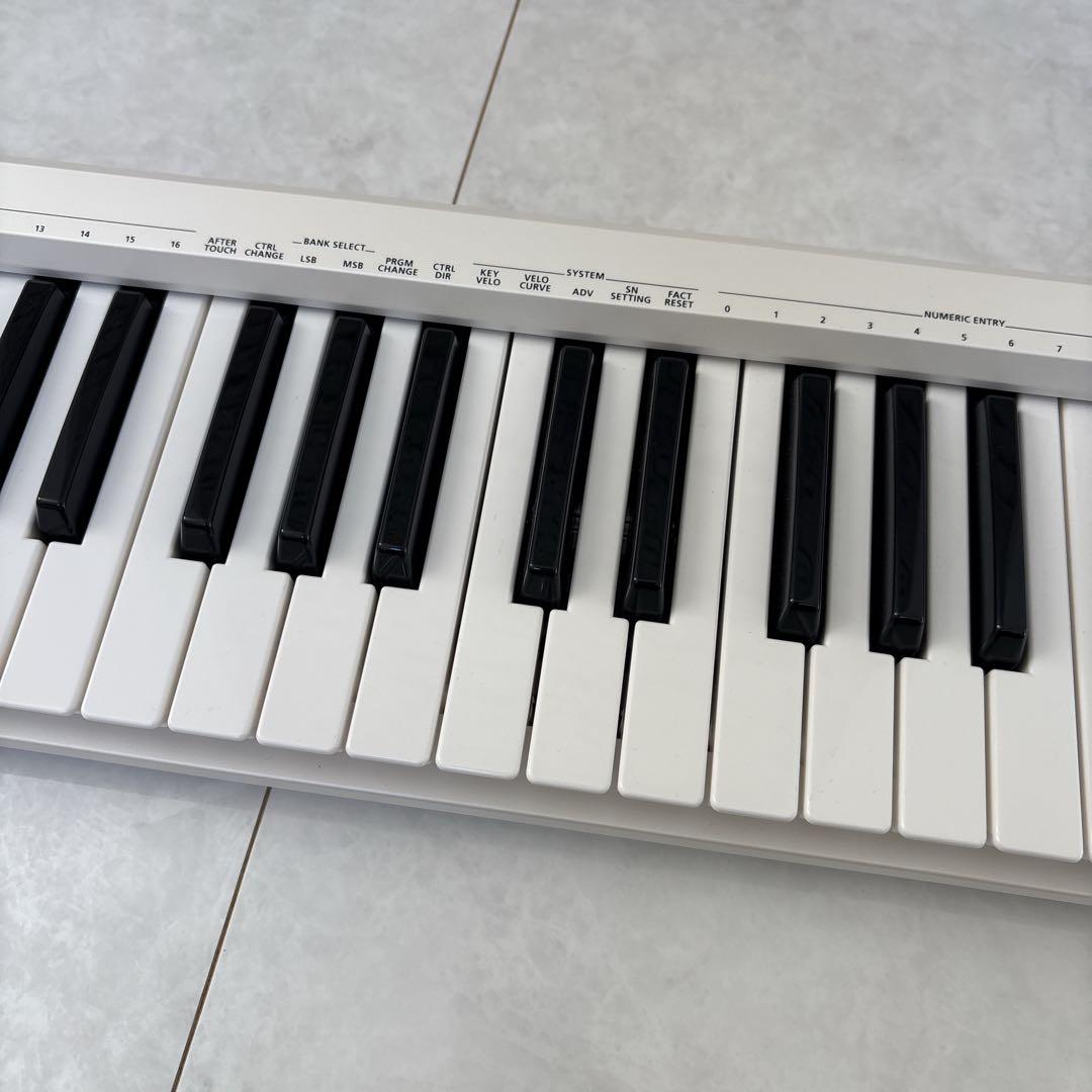 【美品】Roland A-49 ホワイト MIDIキーボード