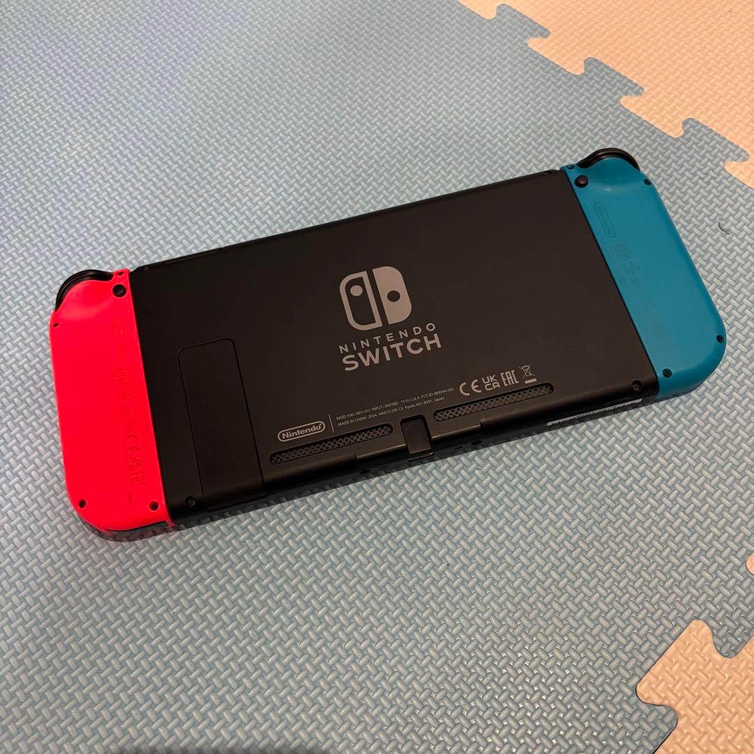 Y*N様 【24年12月購入】Nintendo Switch 本体、Joy-Co