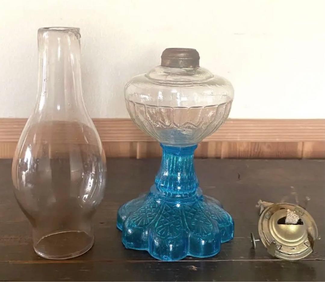 632 卓上ランプ　明治期　インテリア　青ガラスランプ　アンティークランプ