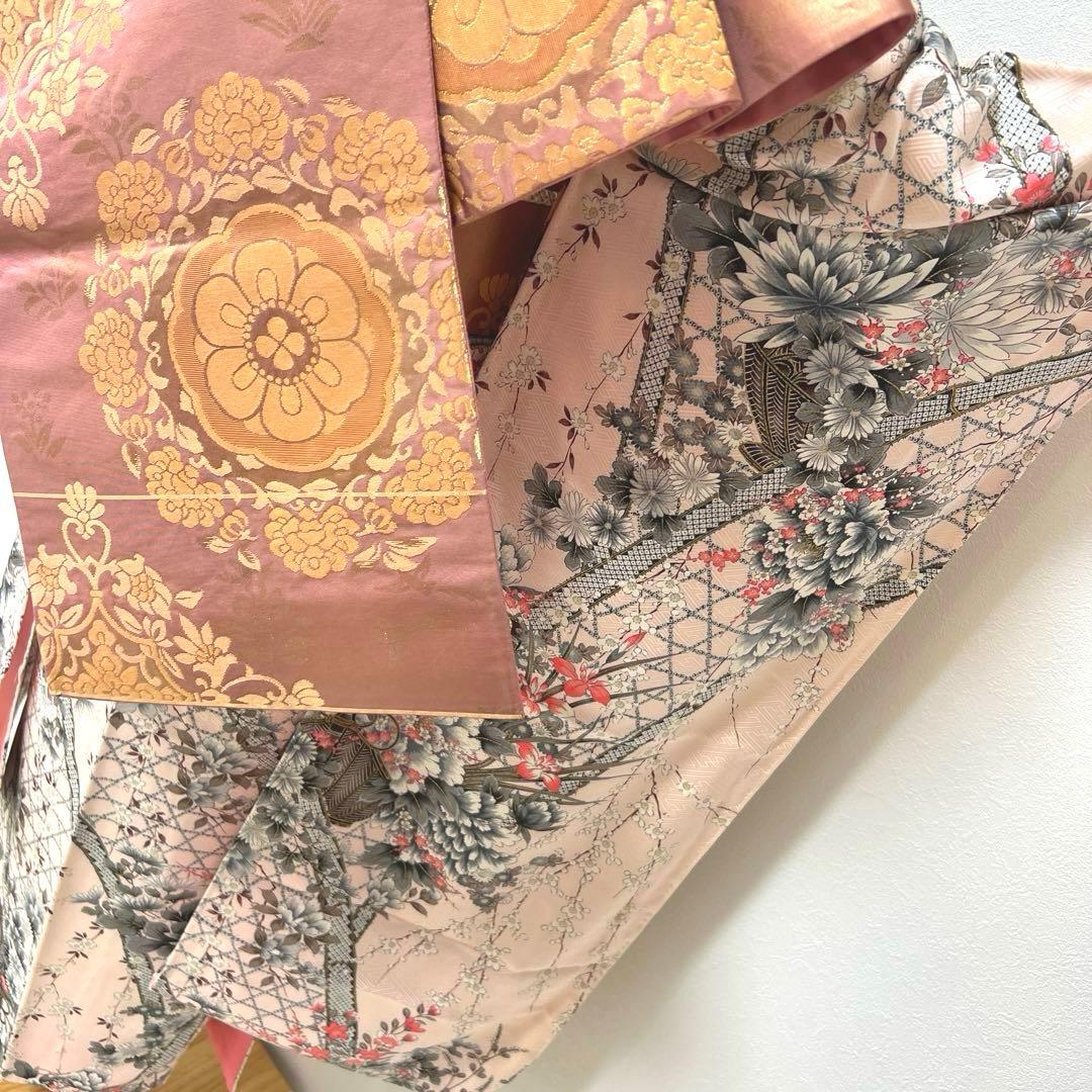 384 振袖フルセット 正絹 ピンク 桃 金彩 刺繍 駒刺繍 フェミニン 総柄