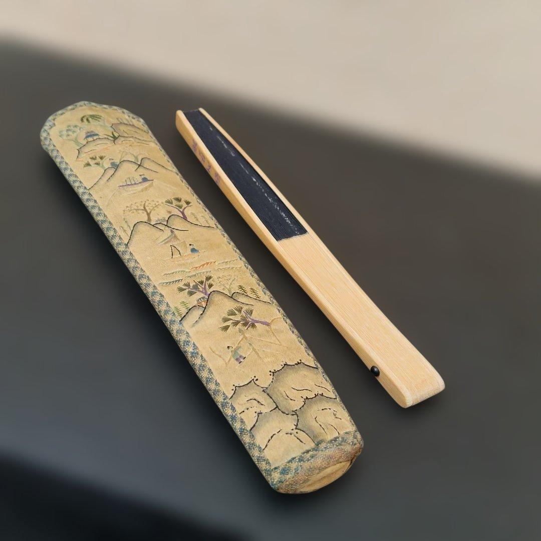 中国　シルク刺繍　扇子入れ　骨董