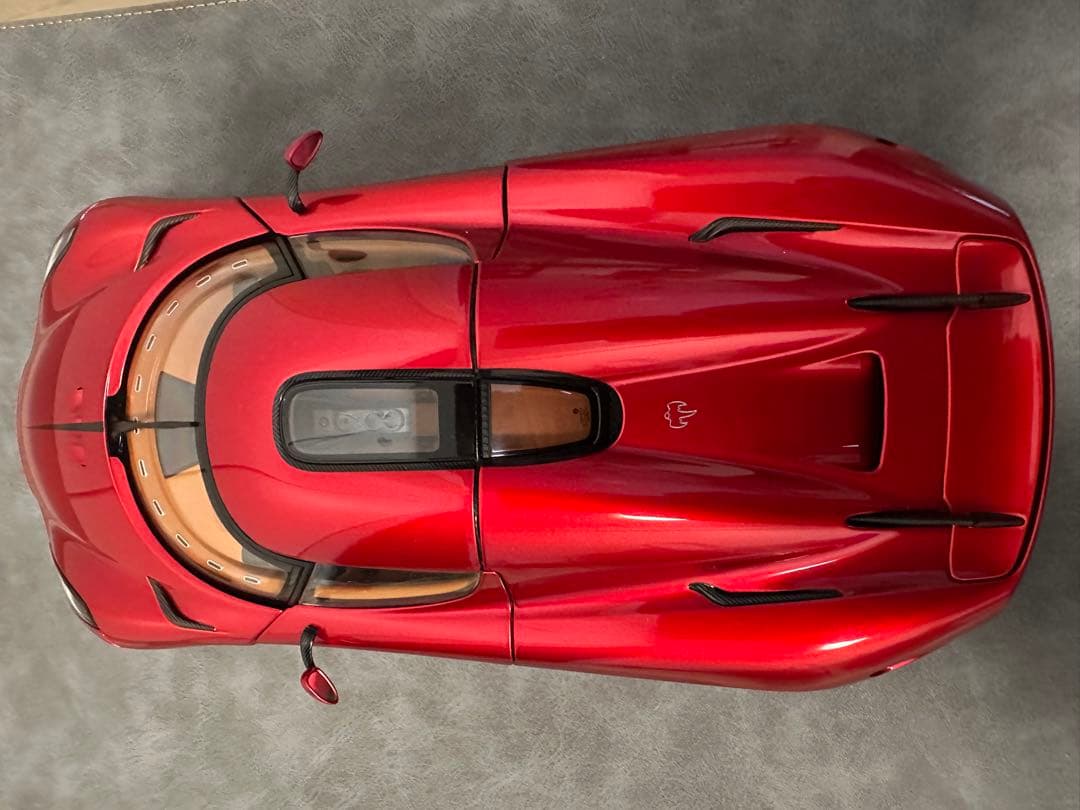 オートアート AUTOart 1/18 ケーニグセグ レゲーラ ミニカー 全開閉