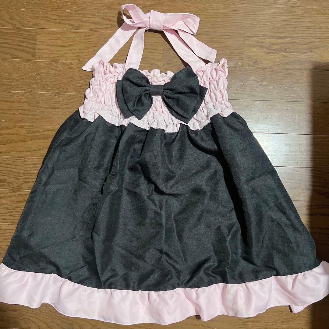 黒ピンク　リボンホルターネック