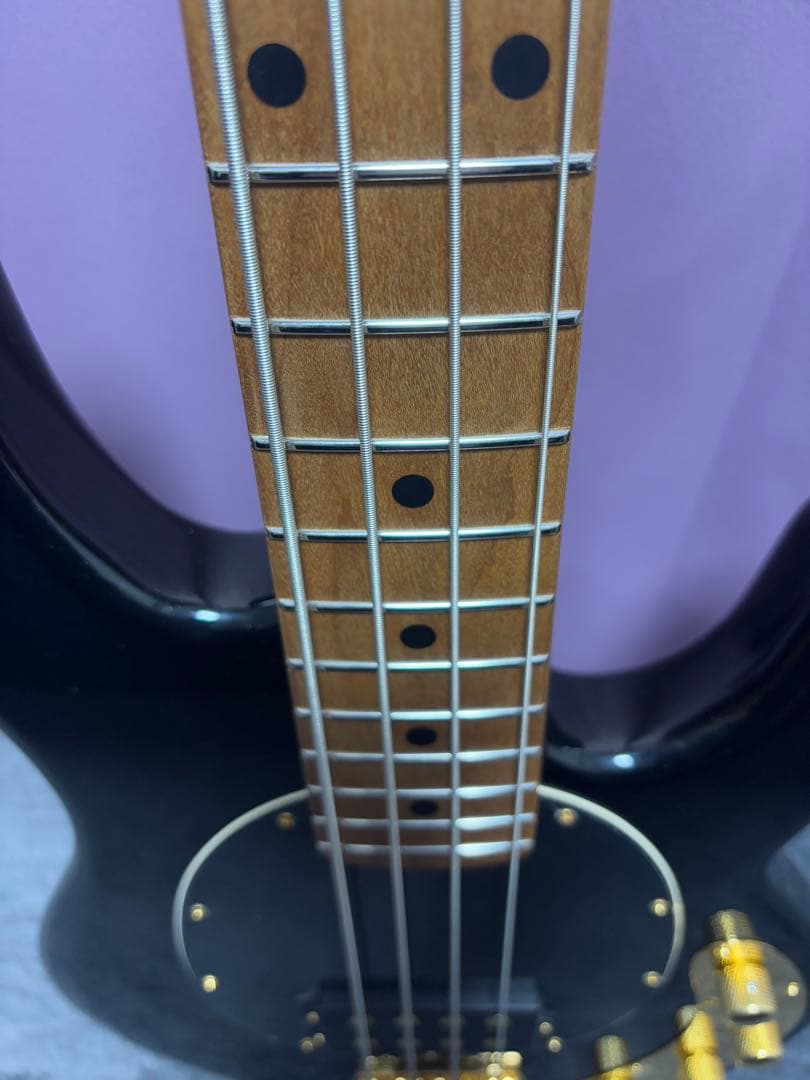 ベース MUSIC MAN StingRay Special