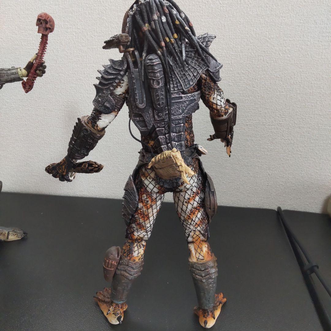 NECA プレデター フィギュア