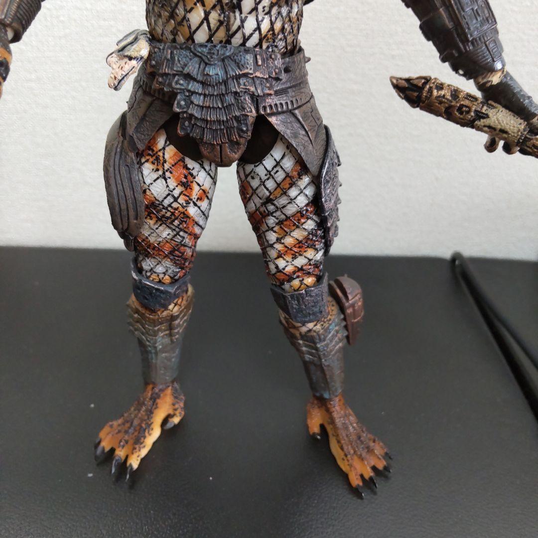 NECA プレデター フィギュア