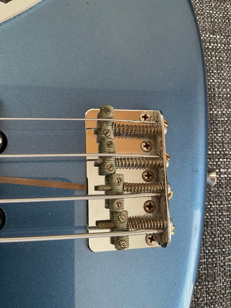 ベース Fender Jazz Bass Made in Japan