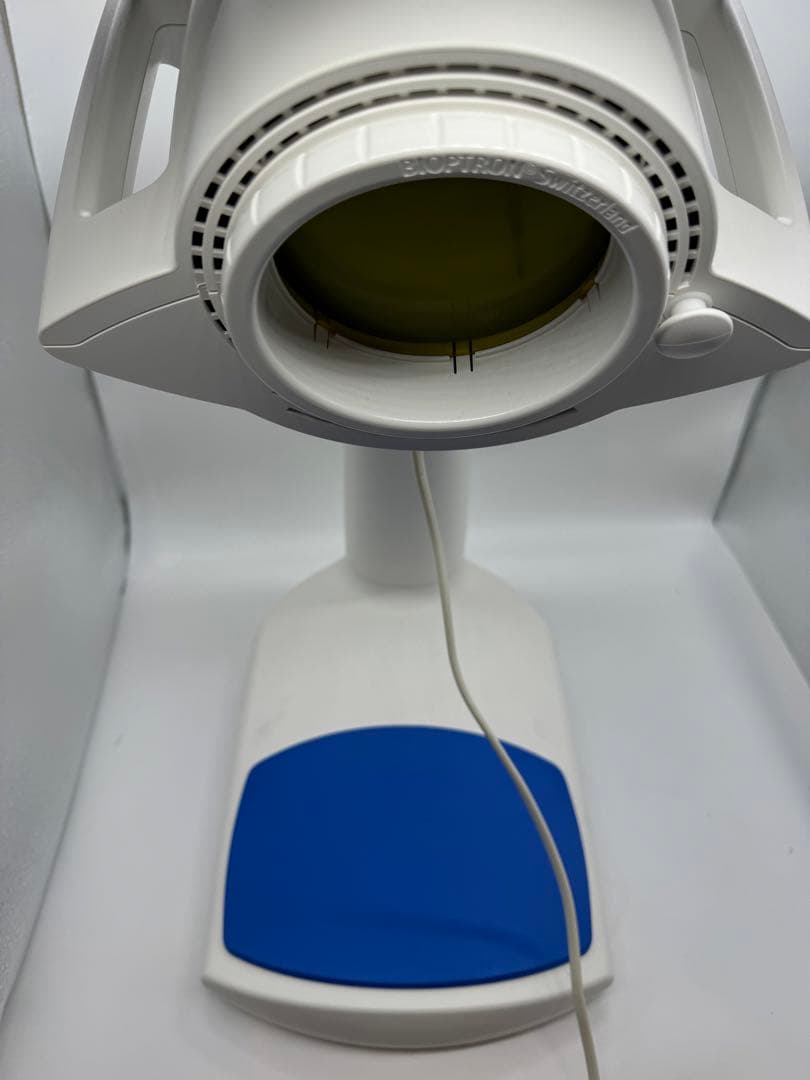 ku-tan BIOTRON フェイススチーマー ホワイト・ブルー