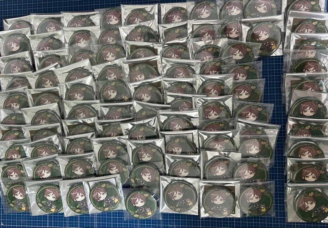 うらたぬき 缶バッジ